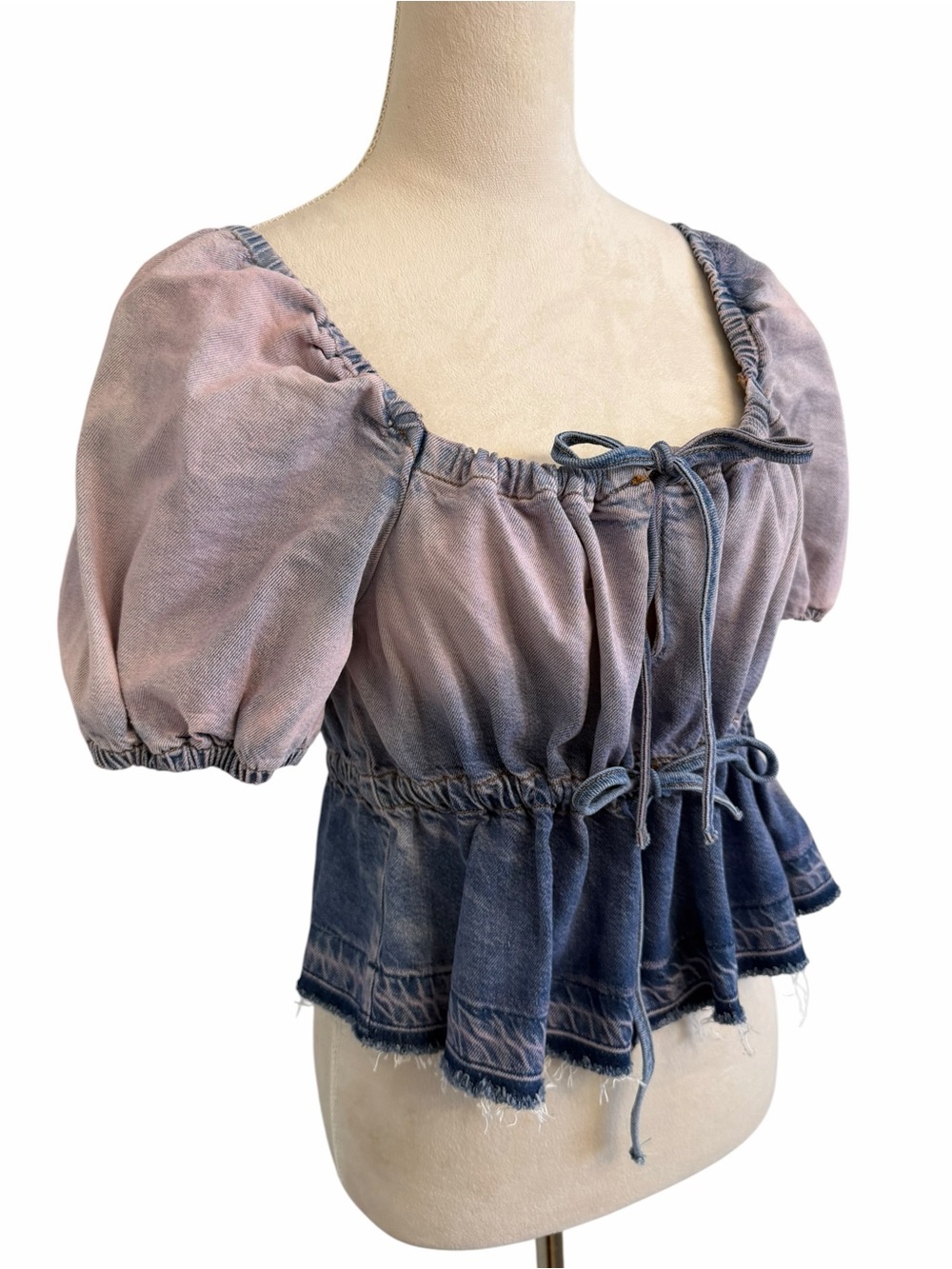 Ganni Lavender-Blue Denim Top with Contrast Stitching - Picture 5 of 10